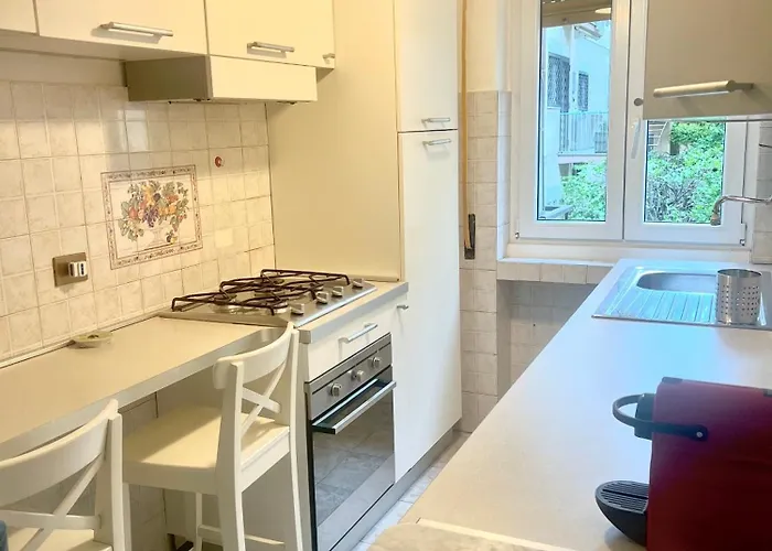 Apartment 19 House *